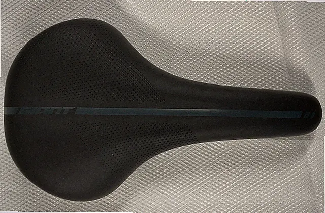 Velo “Giant” Mountain Bicycle Seat Saddle 11”